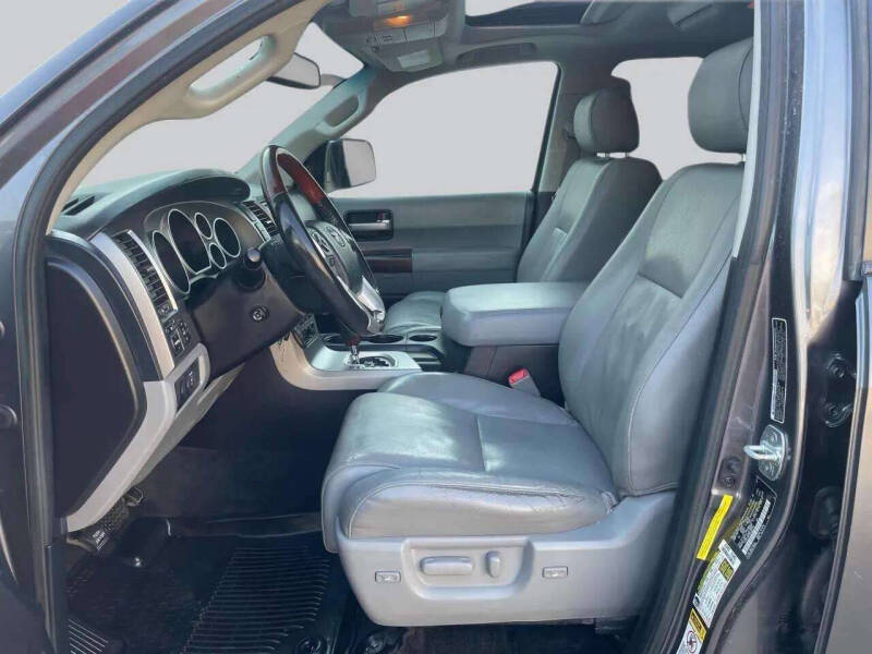 2017 Toyota Sequoia Platinum