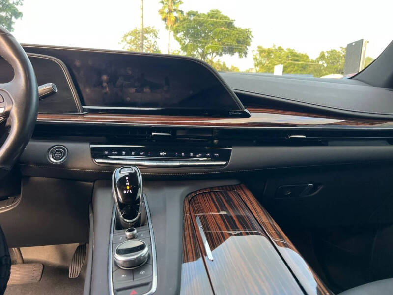 2021 Cadillac Escalade Luxury