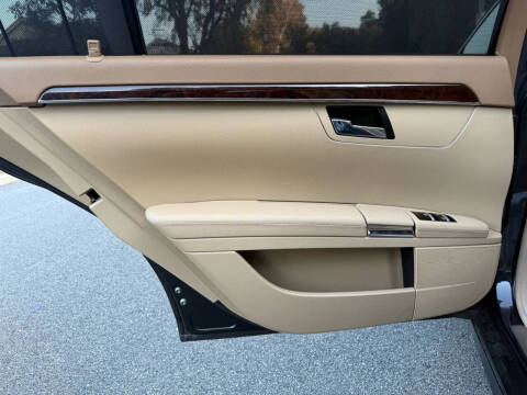 2012 Mercedes-Benz S-Class S 550 4MATIC