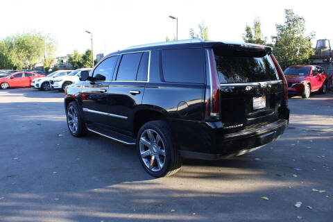 2017 Cadillac Escalade Luxury