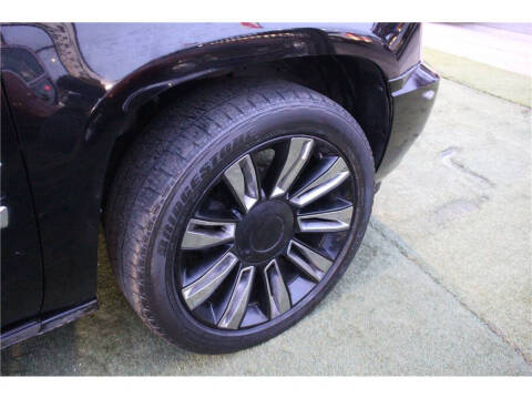 2011 Cadillac Escalade EXT Premium