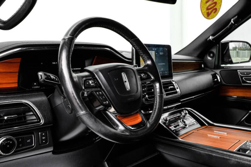2019 Lincoln Navigator Select
