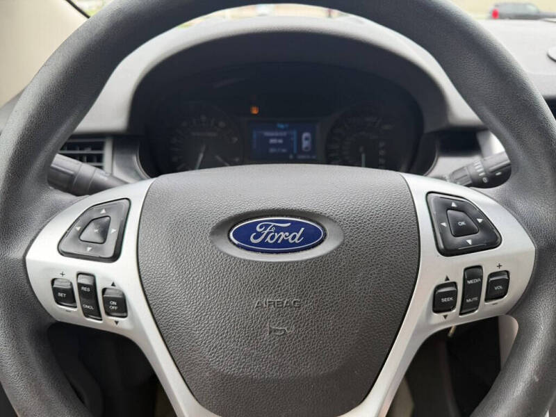 2011 Ford Edge SE