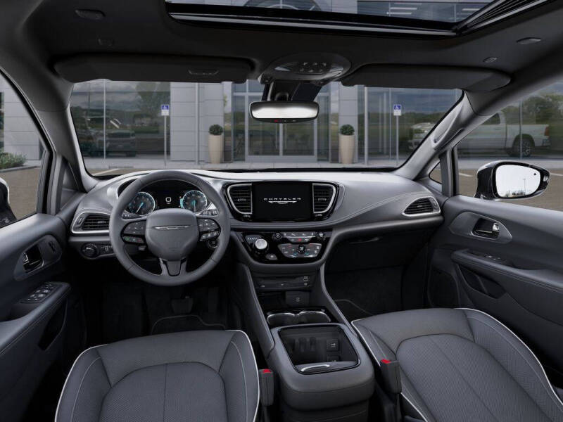 2027 Chrysler Pacifica Limited