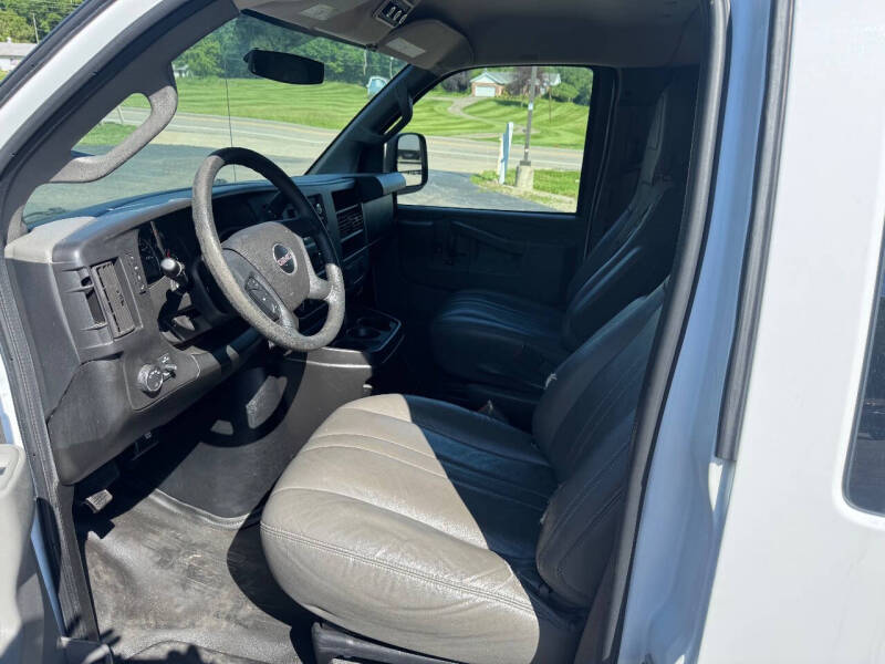 2017 GMC Savana LS 3500