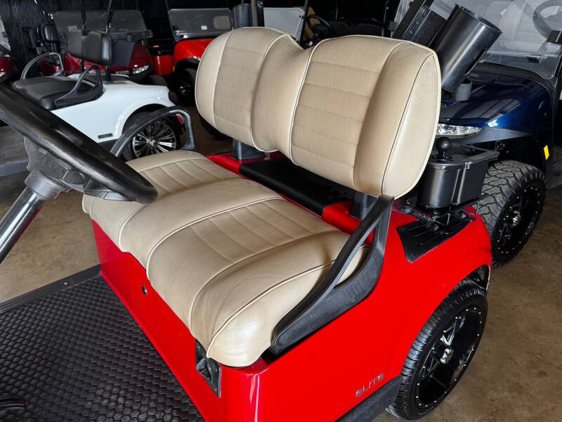 2024 E-Z-GO RXV ELiTE