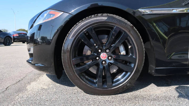 2017 Jaguar XJL Portfolio