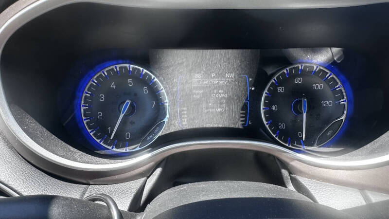 2017 Chrysler Pacifica Touring-L