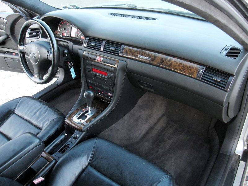 2003 Audi S6 Avant quattro