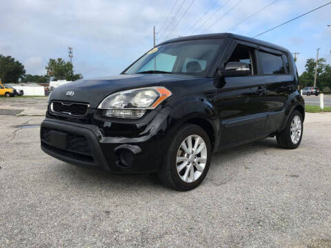 2013 Kia Soul +