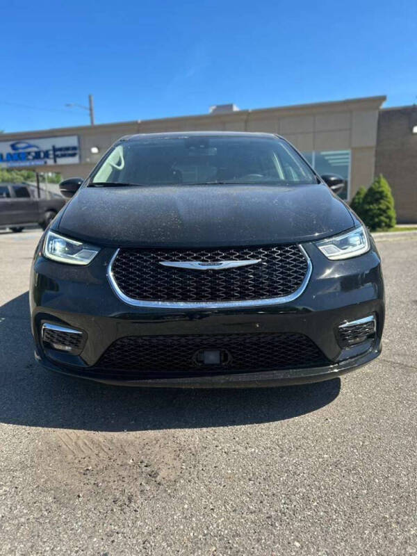 2024 Chrysler Pacifica Touring L