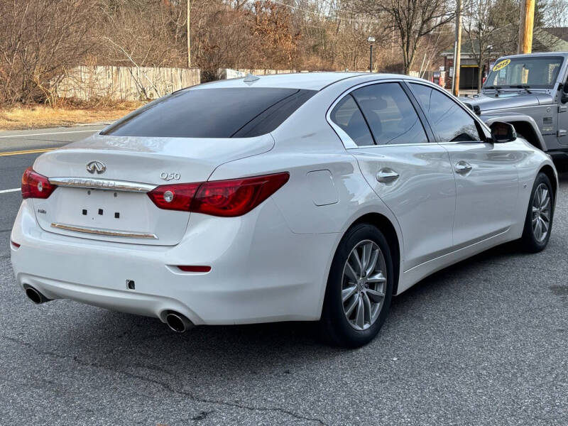 2015 INFINITI Q50 Premium photo 5