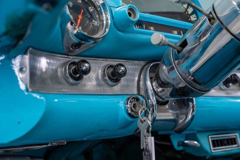 1956 Ford Thunderbird