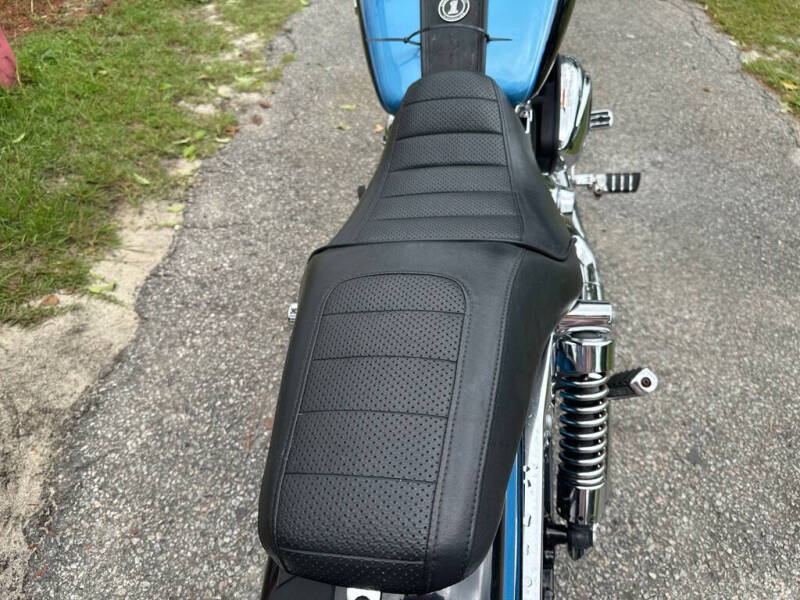 2011 Harley-Davidson FXDC