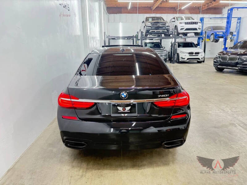 2018 BMW 7 Series 740i