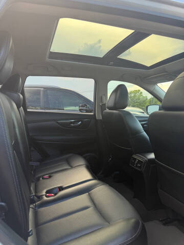 2017 Nissan Rogue SL
