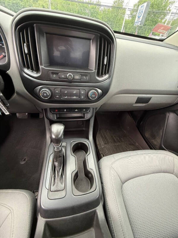 2022 GMC Canyon Elevation Standard