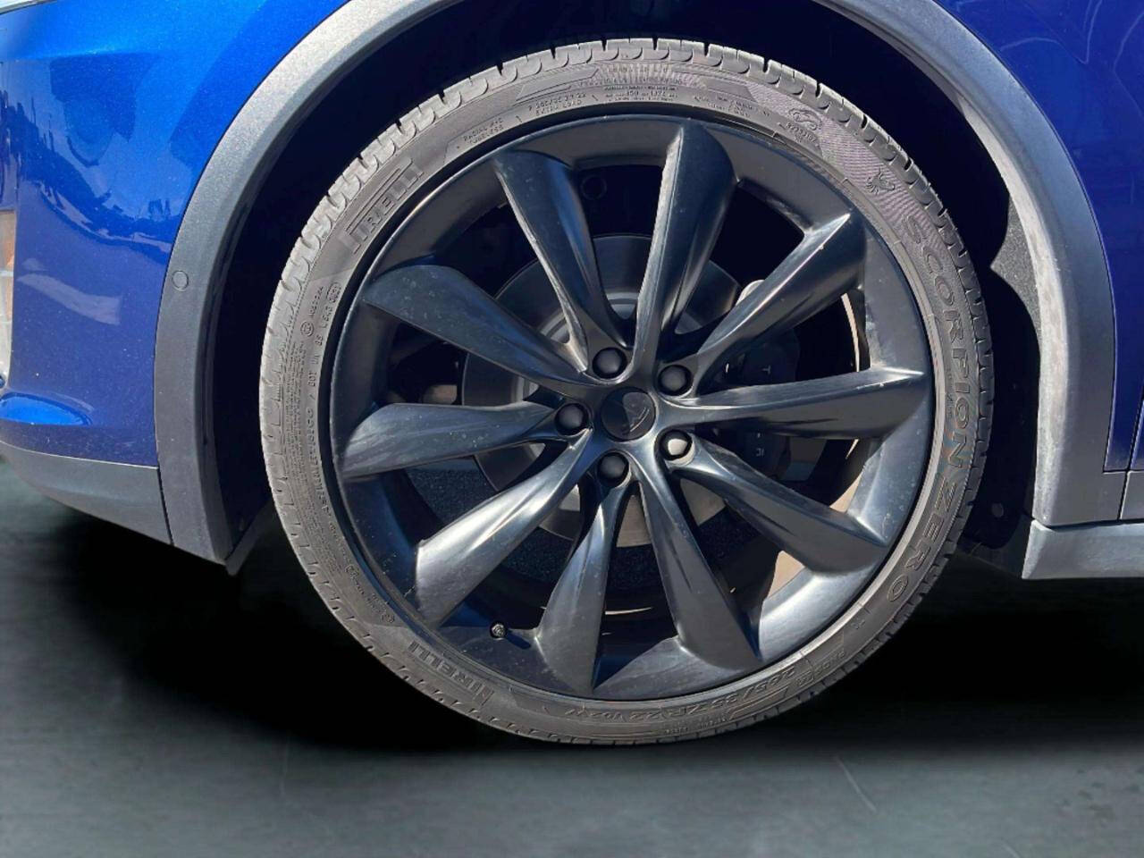 Dk. Blue 2017 Tesla Model X 90D AWD 90D 4dr SUV 29