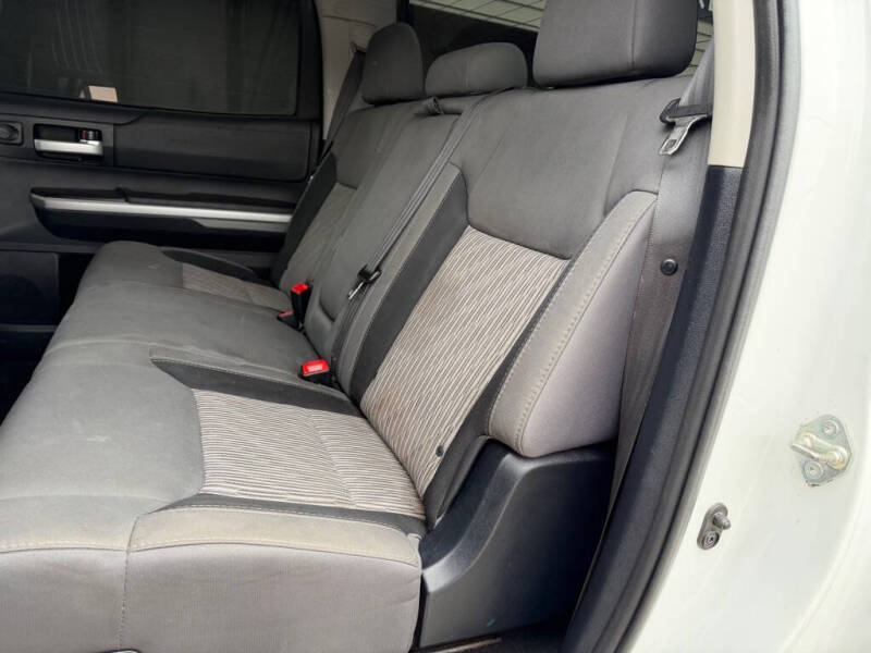 2014 Toyota Tundra SR5