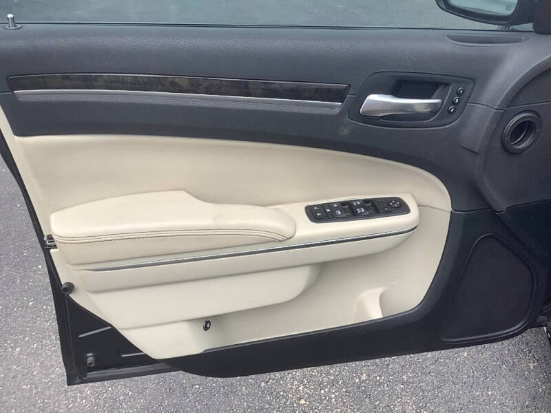 2018 Chrysler 300 Limited