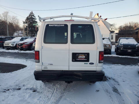 2013 Ford E-Series E-350 SD