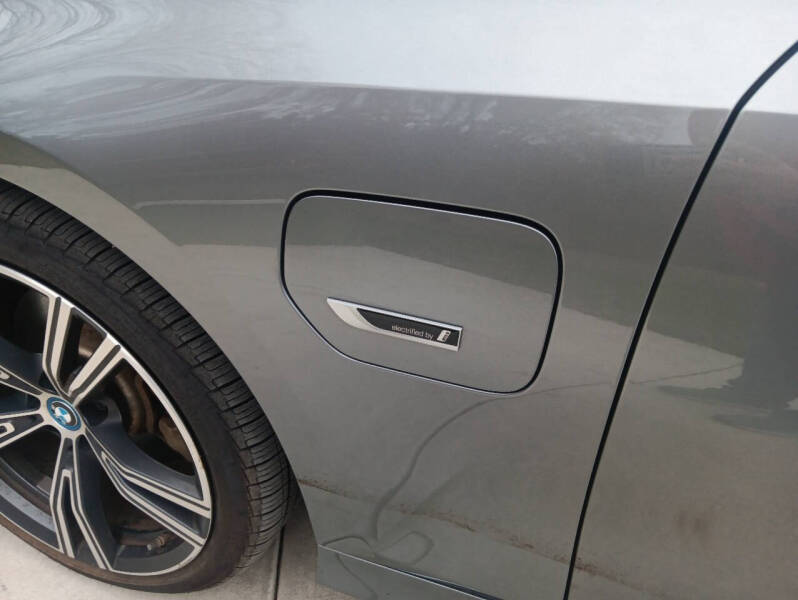 2023 BMW 3 Series 330e xDrive