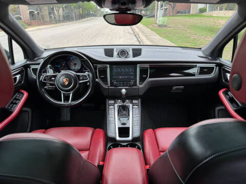 2017 Porsche Macan S