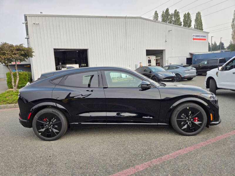 2025 Ford Mustang Mach-E GT