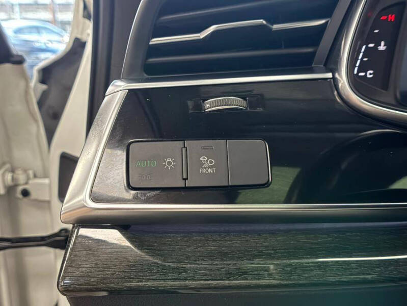 2022 Audi Q7 quattro Premium Plus 55 TFSI