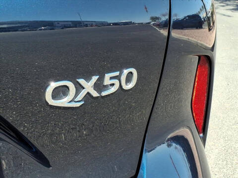 2019 Infiniti QX50 Essential
