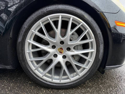 2018 Porsche Panamera 4S