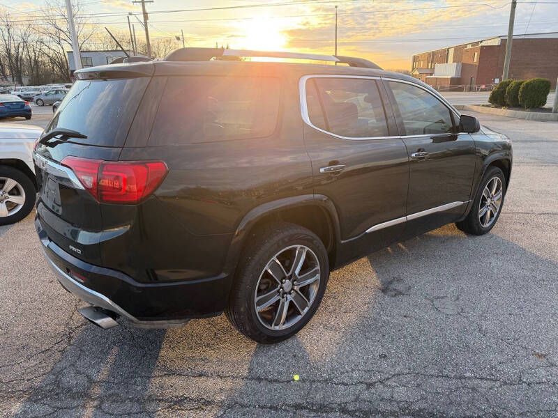 2017 GMC Acadia Denali