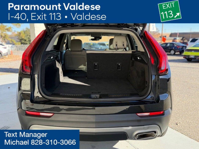 2023 Cadillac XT4 Premium Luxury