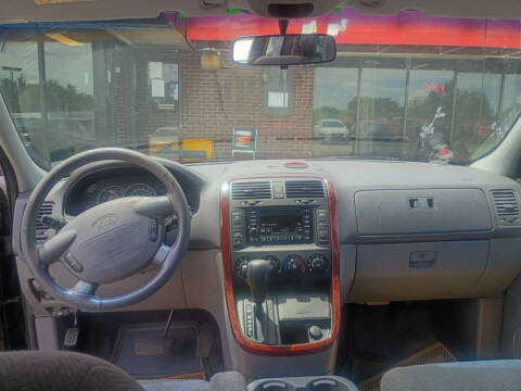 2003 Kia Sedona