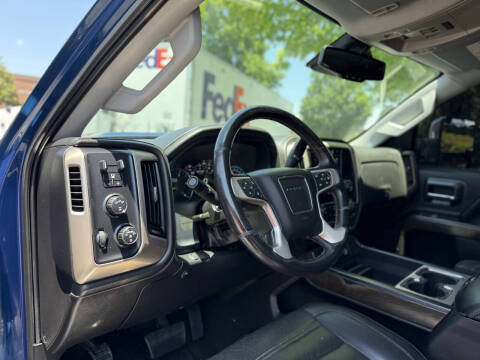 2017 GMC Sierra 2500HD Denali