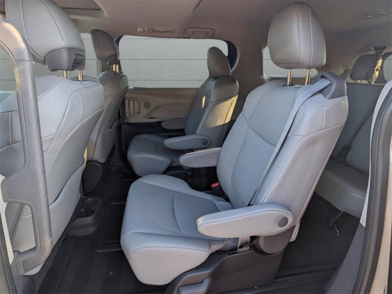 2022 Toyota Sienna XLE 7-Passenger