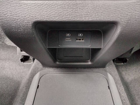 2025 Mitsubishi Outlander PHEV SE