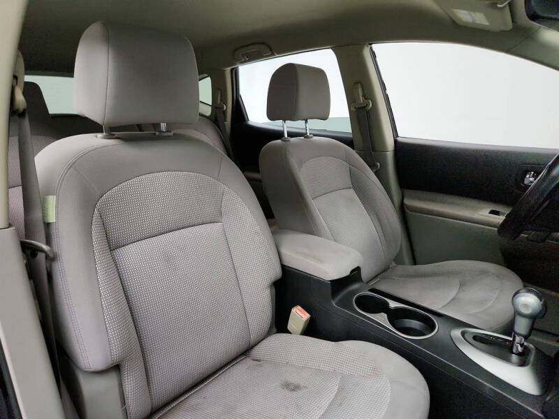 2011 Nissan Rogue SV