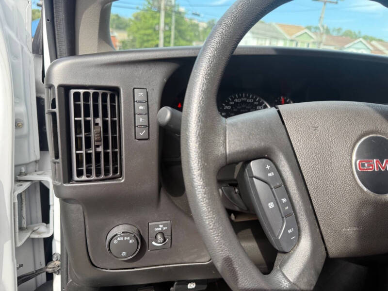 2023 GMC Savana 2500