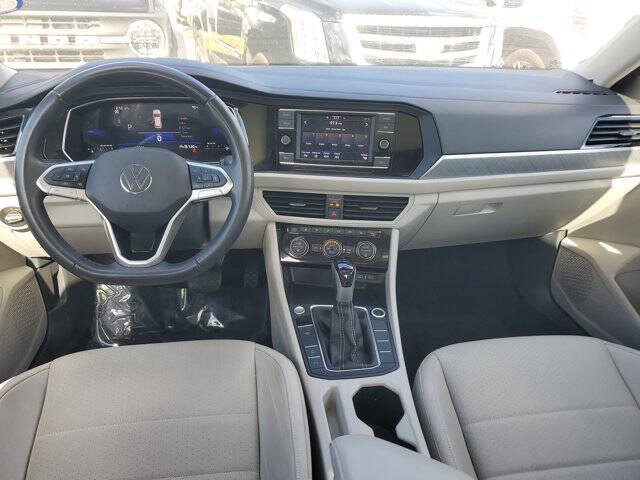 2023 Volkswagen Jetta SE