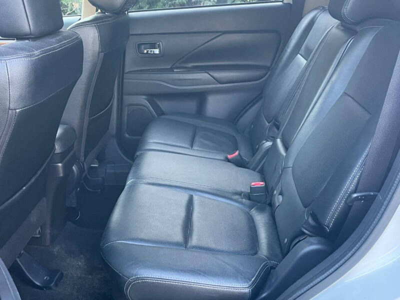 2015 Mitsubishi Outlander SE