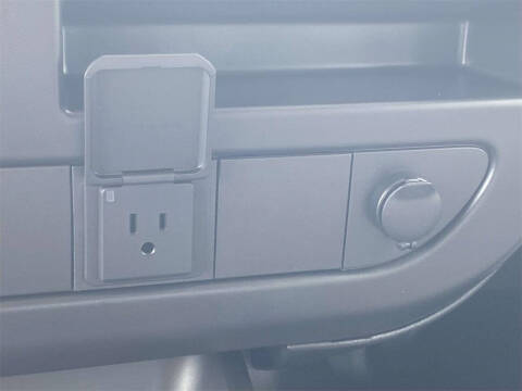 2025 Chevrolet Express 3500