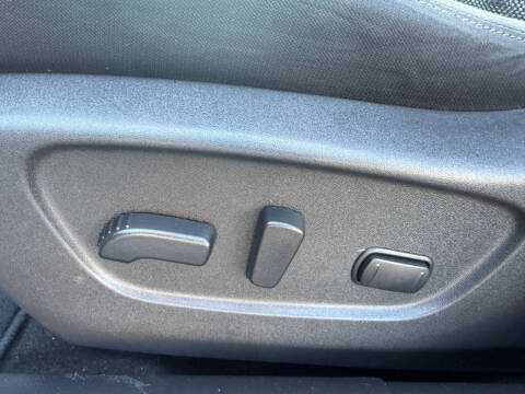 2017 Nissan Rogue Sport SV