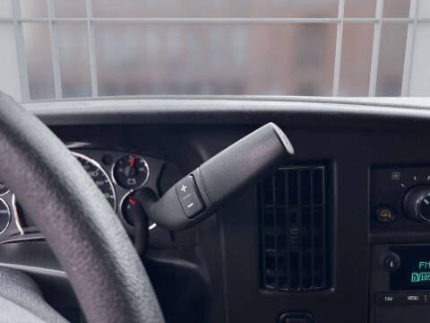 2024 Chevrolet Express 2500