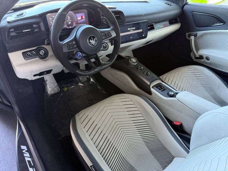 2023 Maserati MC20