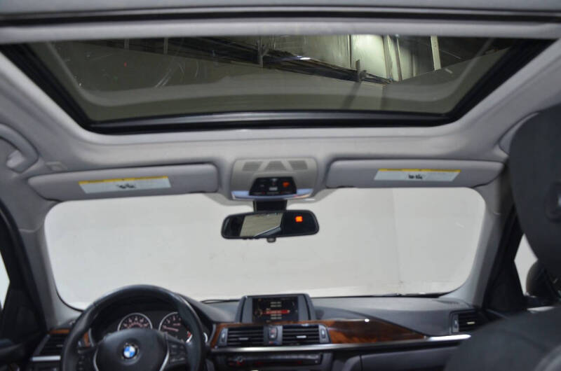 2015 BMW 3 Series 328i