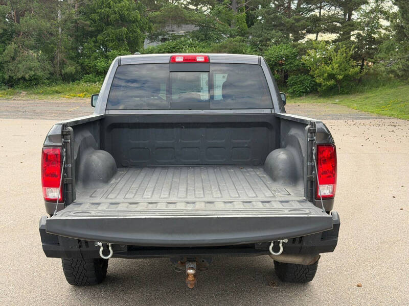 2017 RAM 1500 SLT