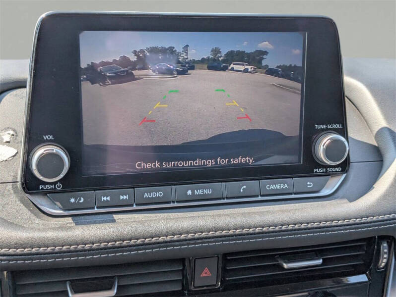 2022 Nissan Rogue SV