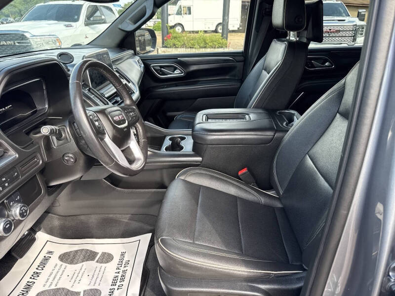 2022 GMC Yukon XL SLT