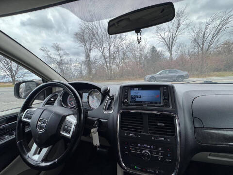 2011 Dodge Grand Caravan Crew